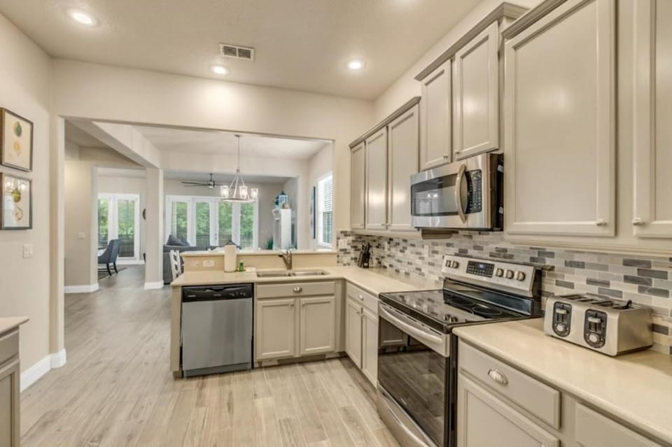 RR1415FC - 5 Beds - Reunion - Pool & Spa Villa in Four Corners