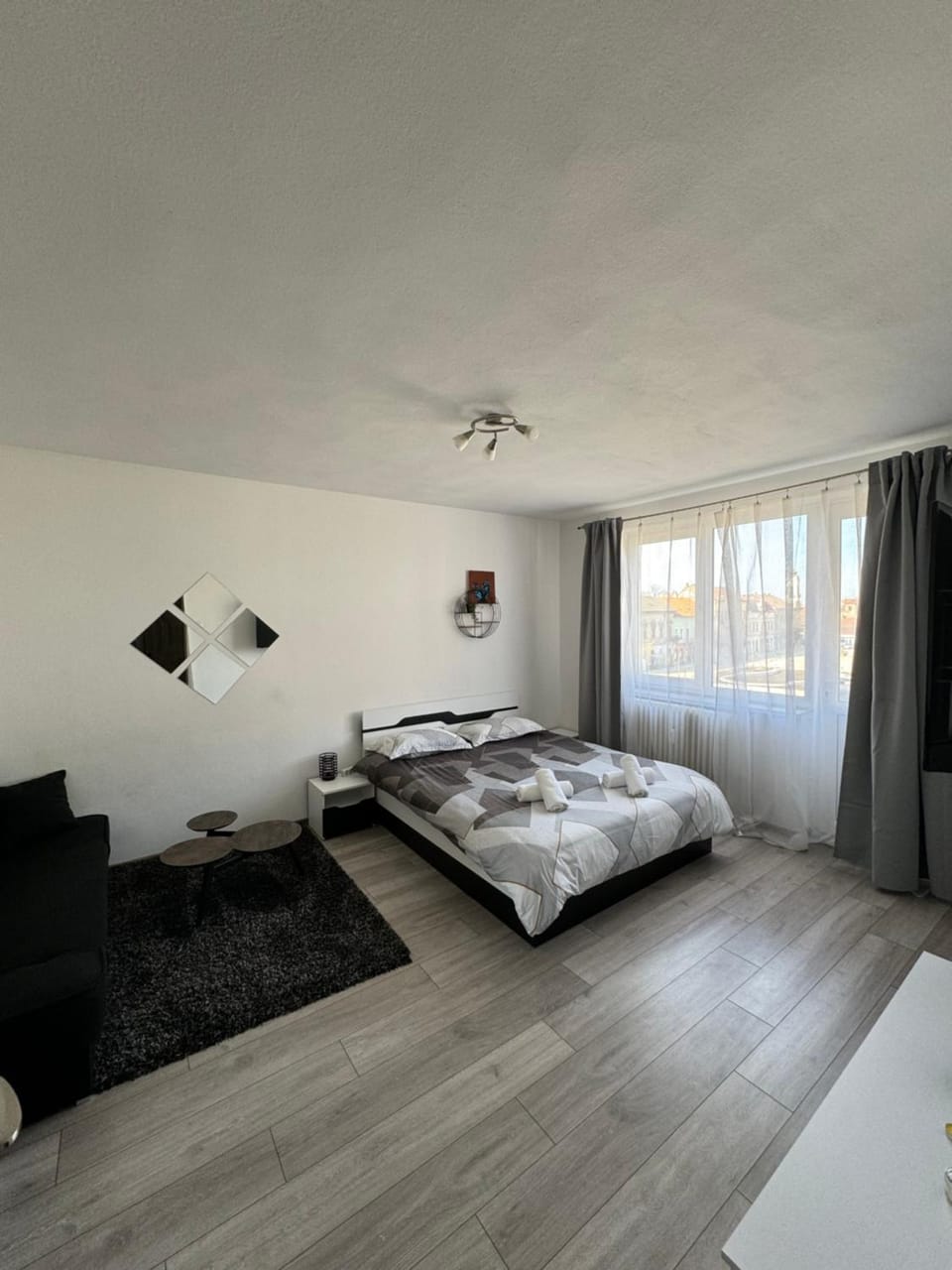 Romantic and cozy apartment with amazing view Apartment in Timiș County