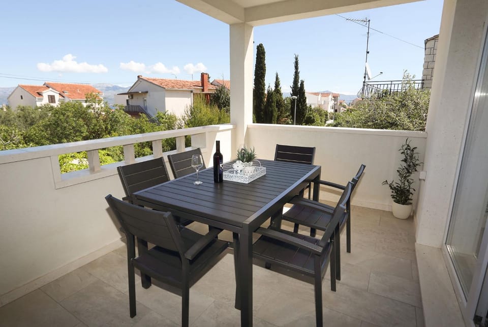Balcony/Terrace, City view, Garden view