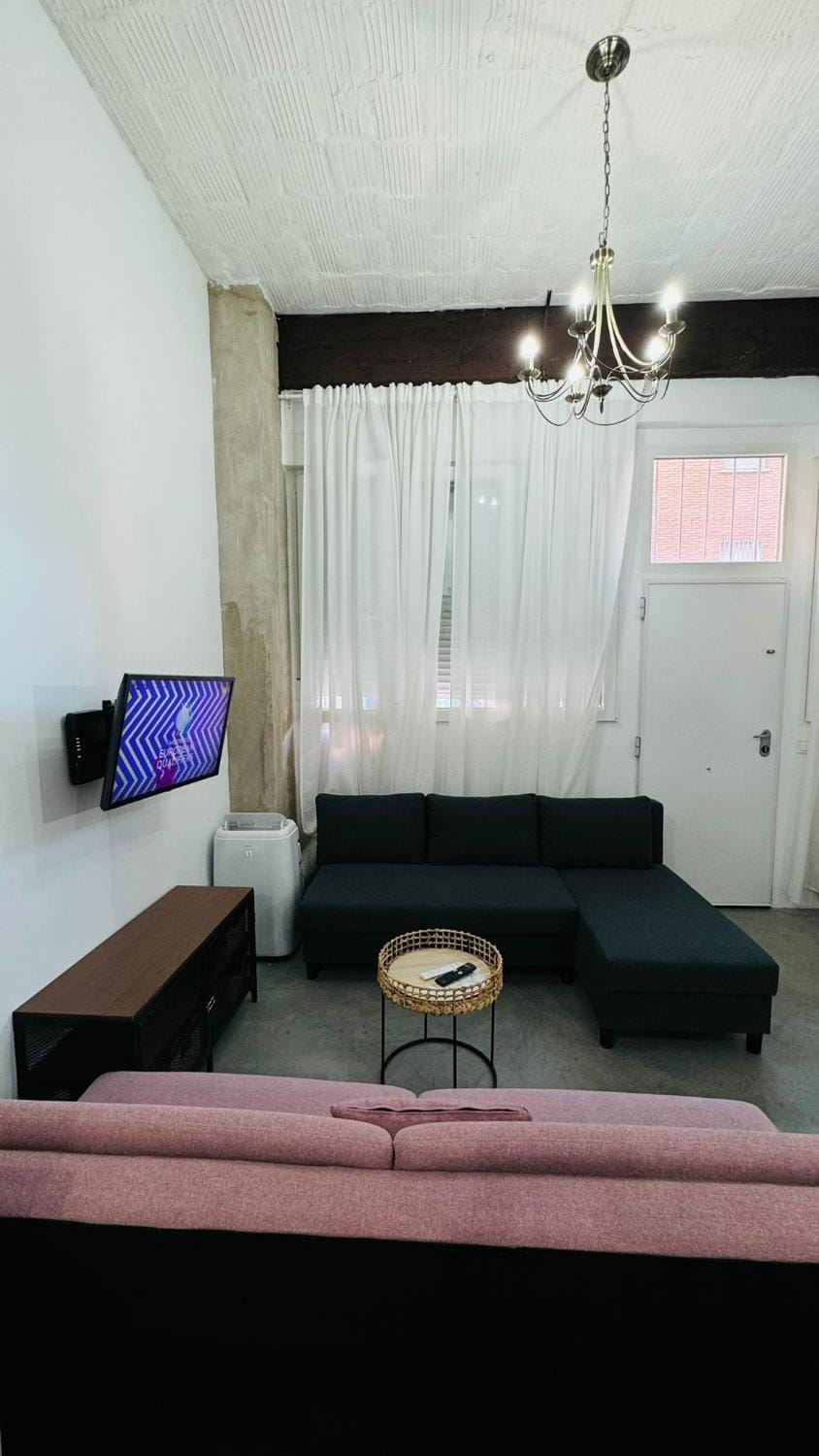 Madrid BeautyFlat for Six Apartment in Madrid