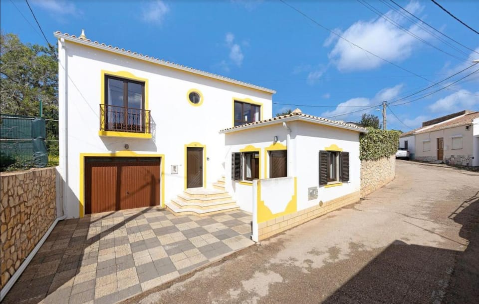 Property building, Street view