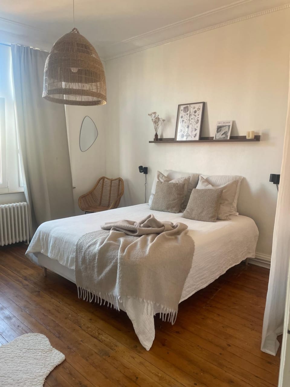 Grand appartement entier en hyper centre a 10 minutes de lille, métro a 50m et la gare de Tourcoing et à 900m et parking a proximité Apartment in Hauts-de-France