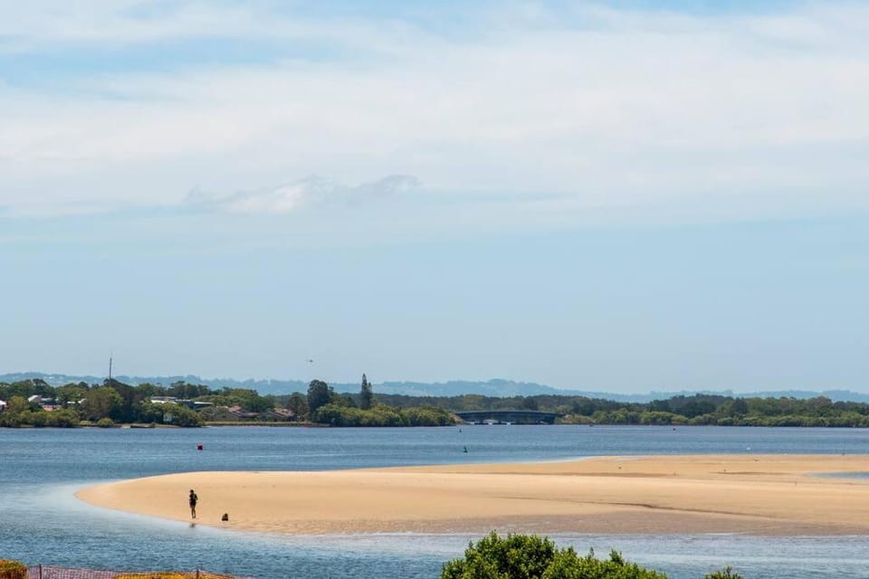 Nearby landmark, Natural landscape, River view