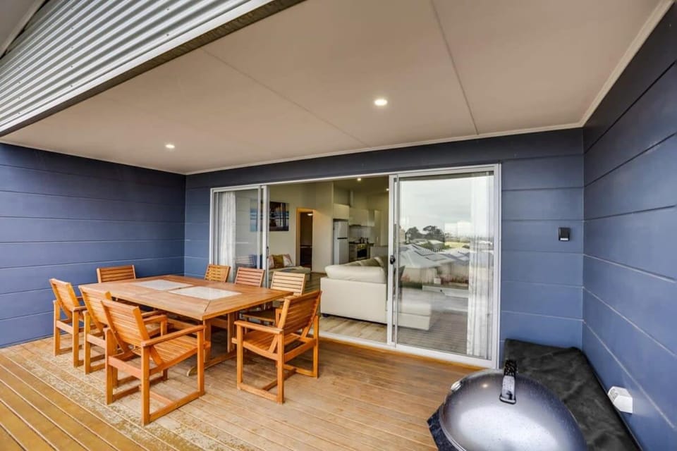 Serendipity - 27 Shields Crs Encounter Bay - No Linen Included House in Encounter Bay