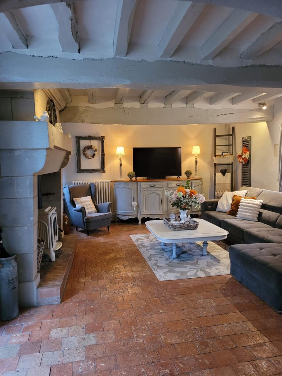 Gîte de charme, bord de Loire Ma Maison Angevine House in Gennes-Val-de-Loire