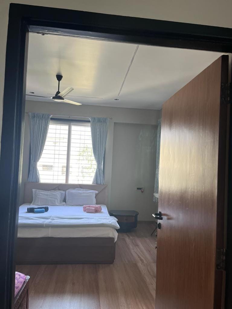At par with 5 star hotel.. Apartment in Pune