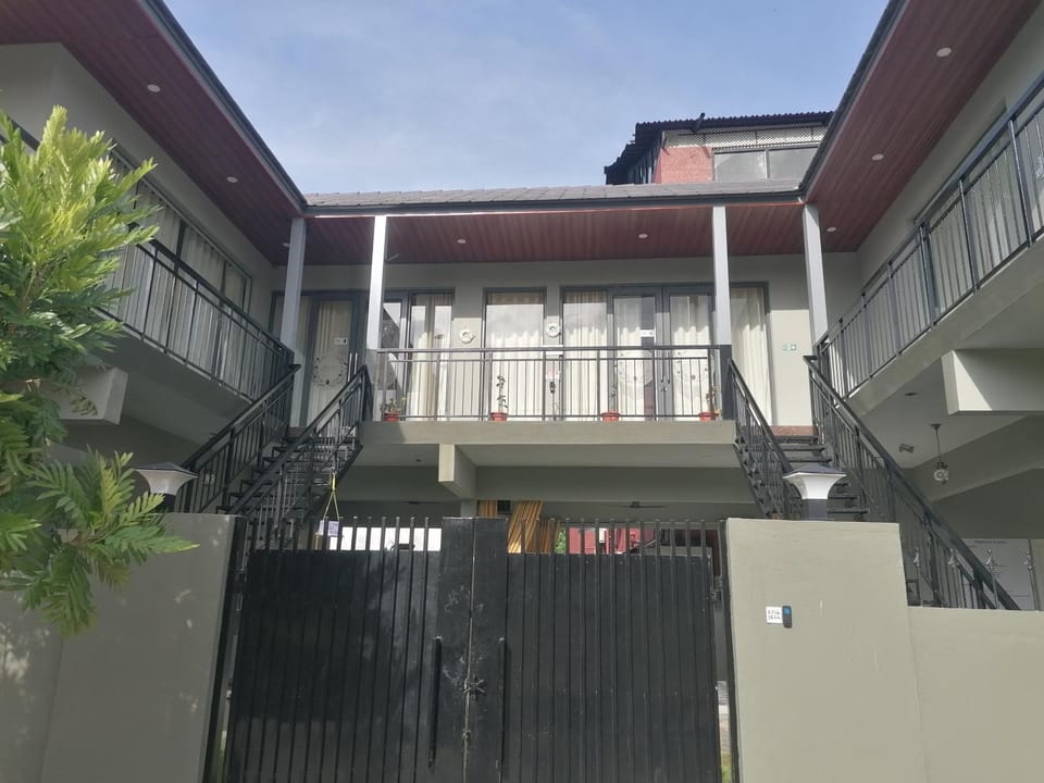 Property building, Balcony/Terrace