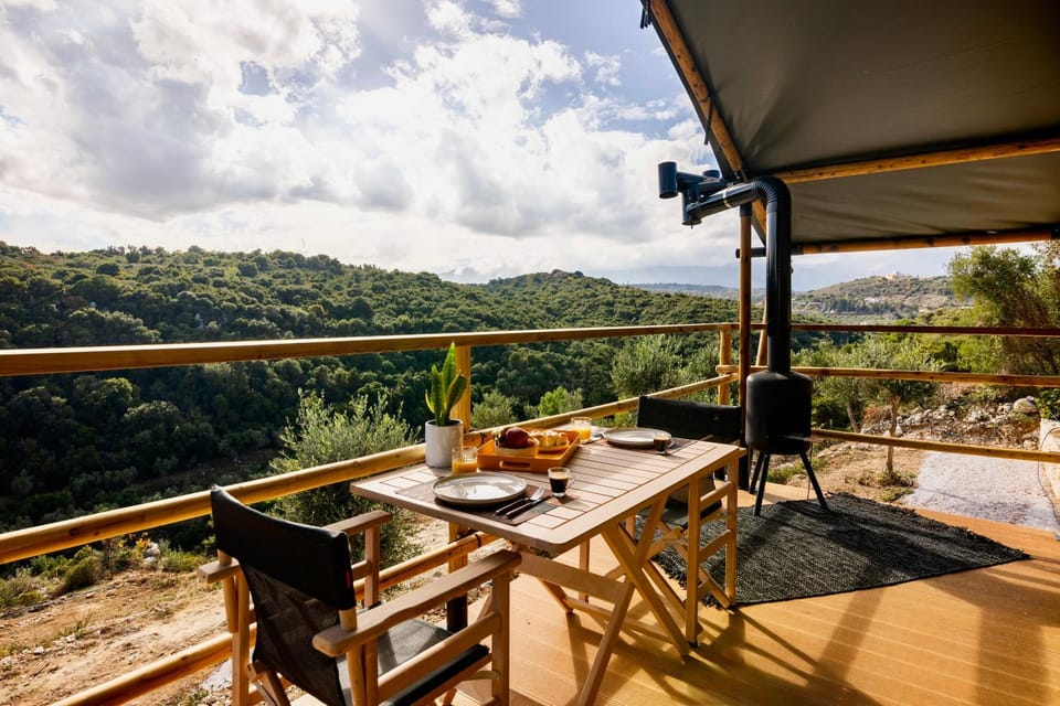 Patio, Day, Natural landscape, View (from property/room), Balcony/Terrace, Dining area, Mountain view