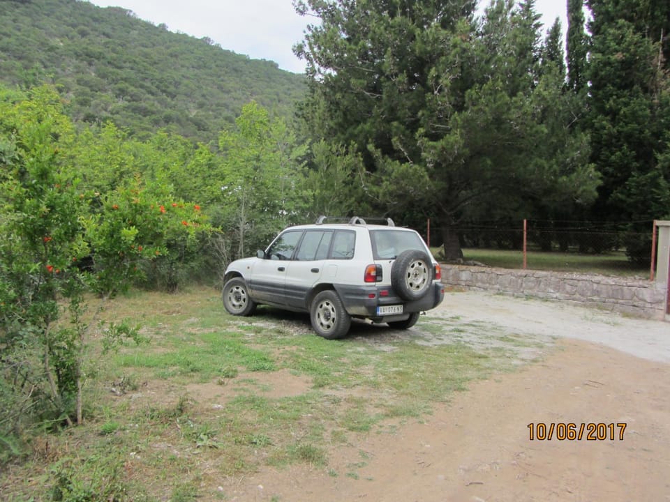 Holiday Home Idyllic Cottage House in Budva Municipality