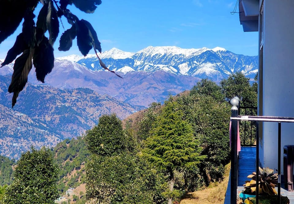 Nearby landmark, Mountain view