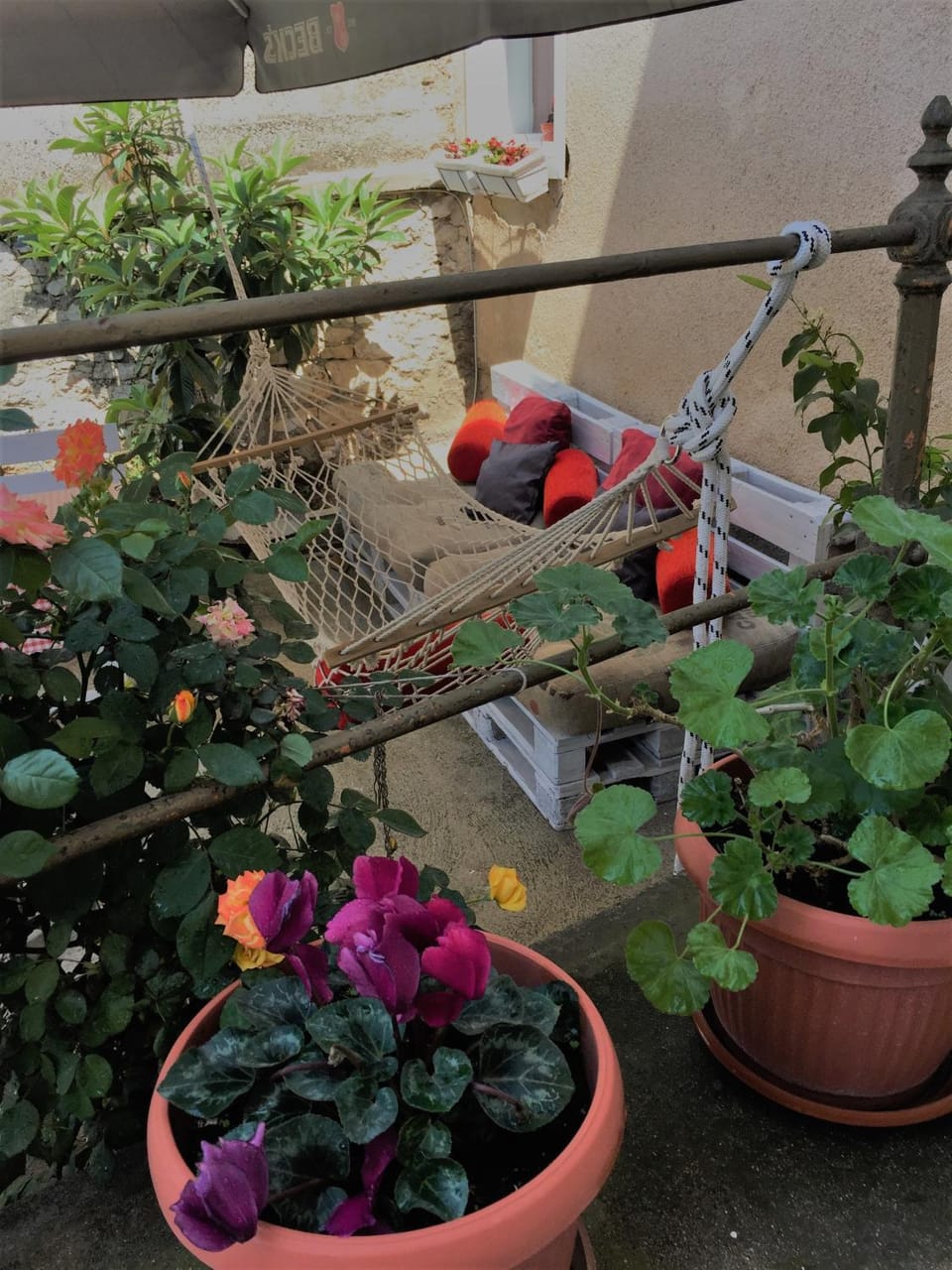 Garden, Seating area