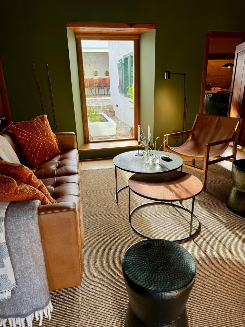 Living room, Seating area