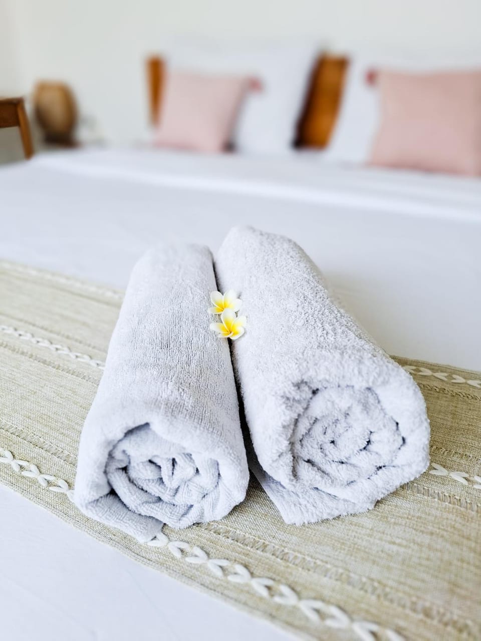 Bedroom, towels