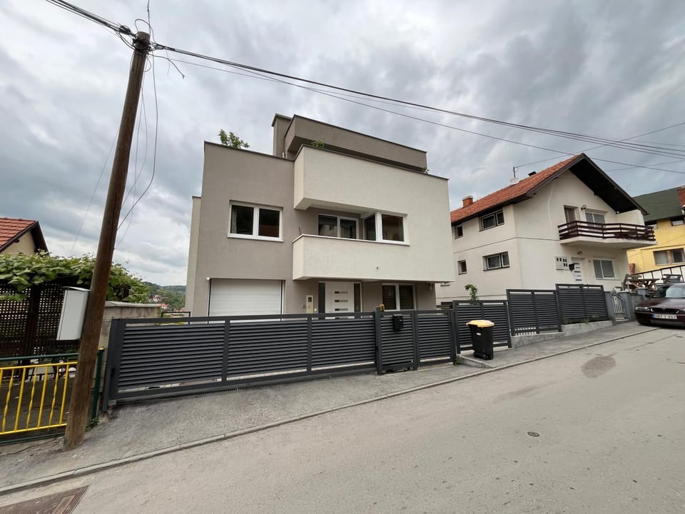 Property building, Street view