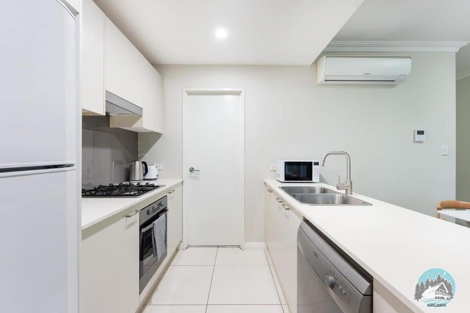 Kitchen or kitchenette, minibar, pet friendly, stove