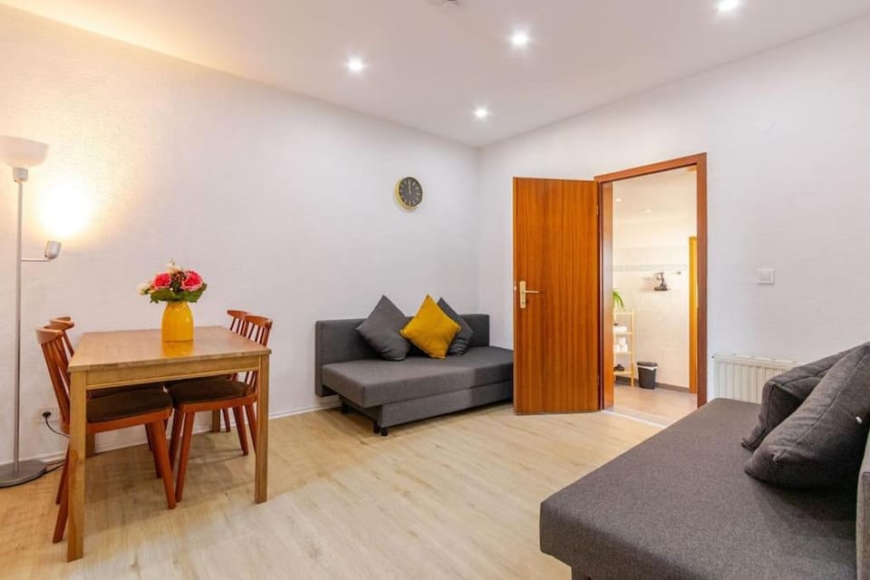 Living room, Seating area, Dining area