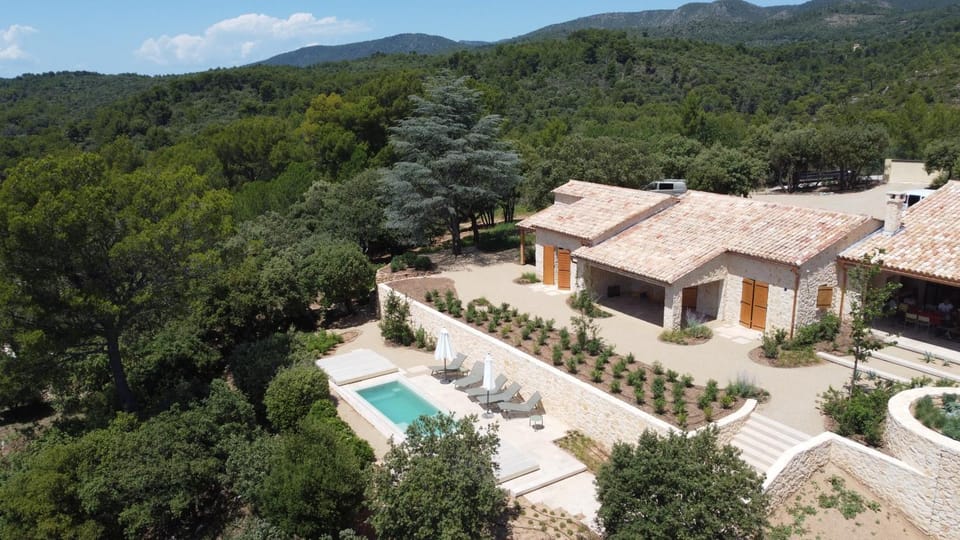 Property building, Day, Natural landscape, Bird's eye view, Pool view