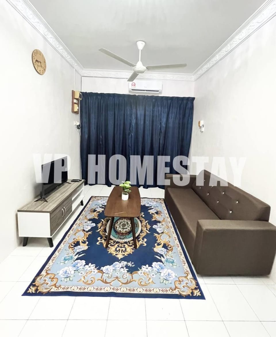 TV and multimedia, Living room, Seating area, fireplace
