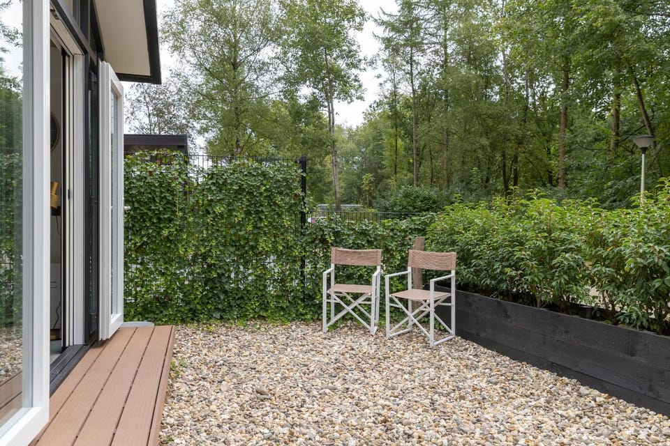 Schitterend 4 persoons Tinyhouse met HOTTUB aan de bossen in Putten 4-16 Chalet in Putten