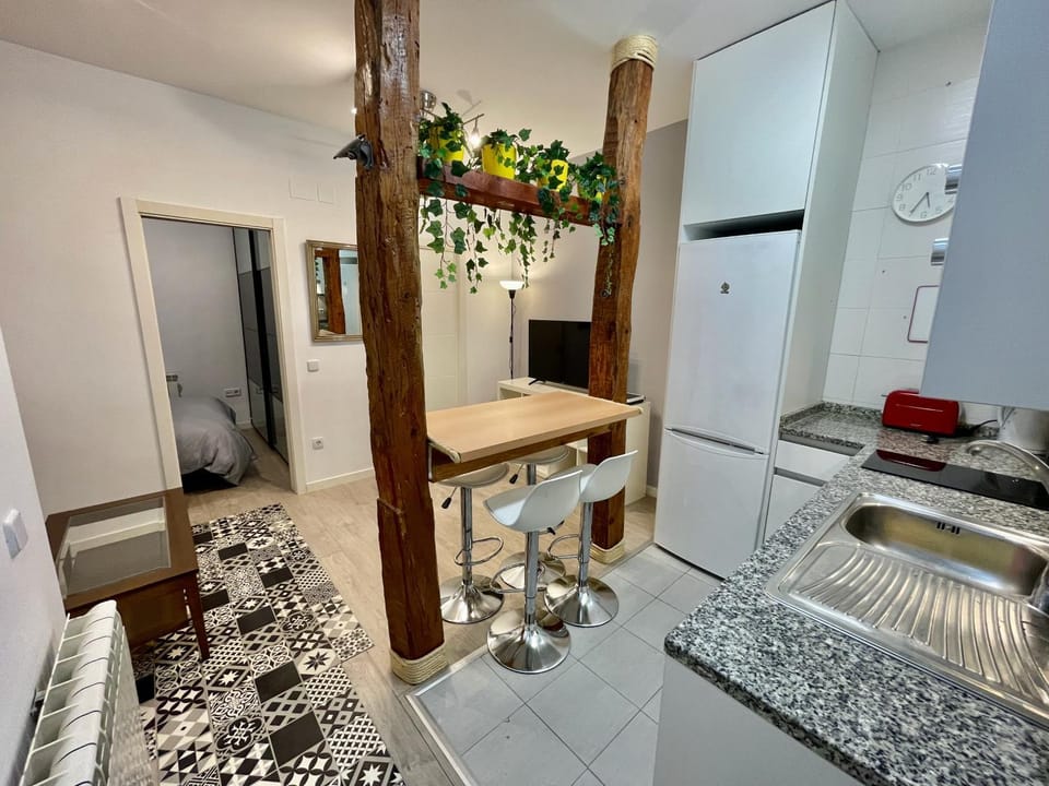 Kitchen or kitchenette, Living room, Dining area