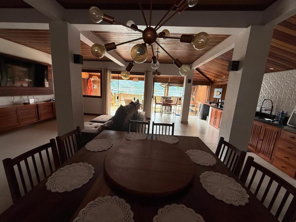 Casa Mar - Beira mar na Ilha do Araújo - Paraty House in State of Rio de Janeiro