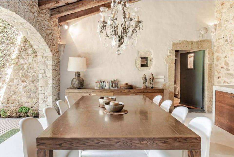 Casa Rufina, Exclusive & Charming Stone House in Costa Brava Villa in Baix Empordà