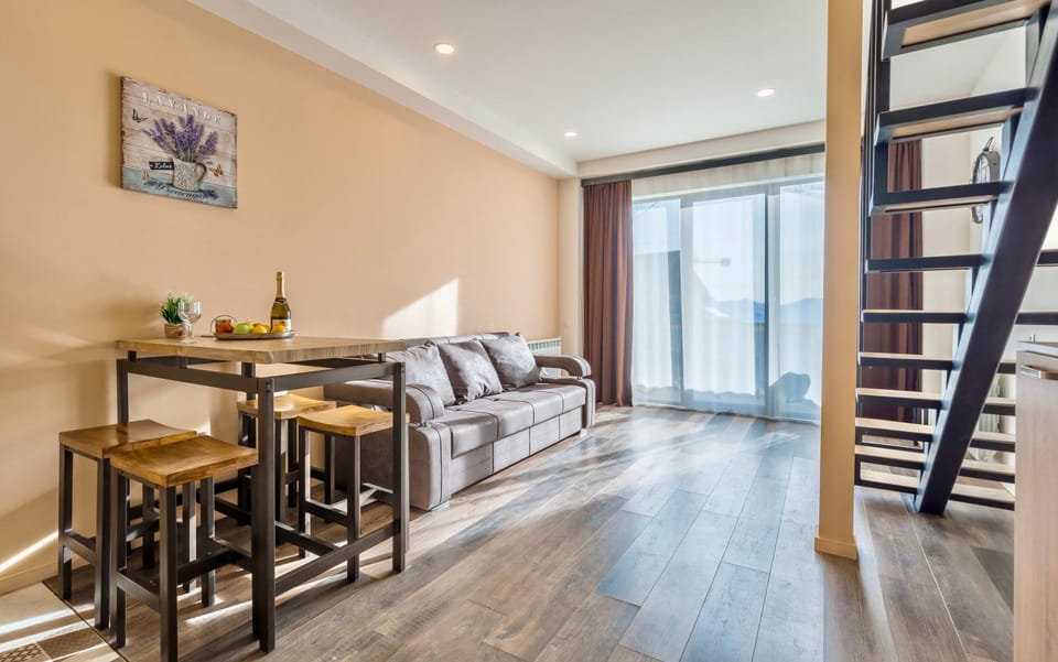 Living room, Seating area, Dining area