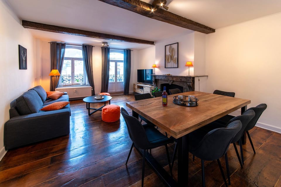 "LA MAIN D'OR " avec espaces Sauna et salle de Sport House in Wallonia, Belgium