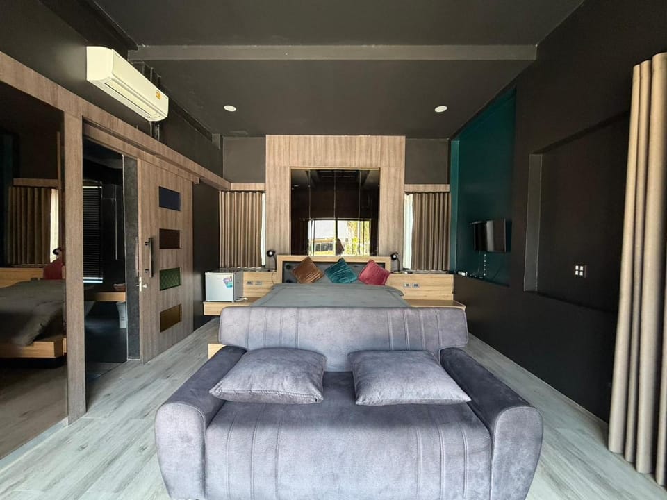 Huather villa & cafe หัวเท่อวิลล่า Bed and Breakfast in Thailand