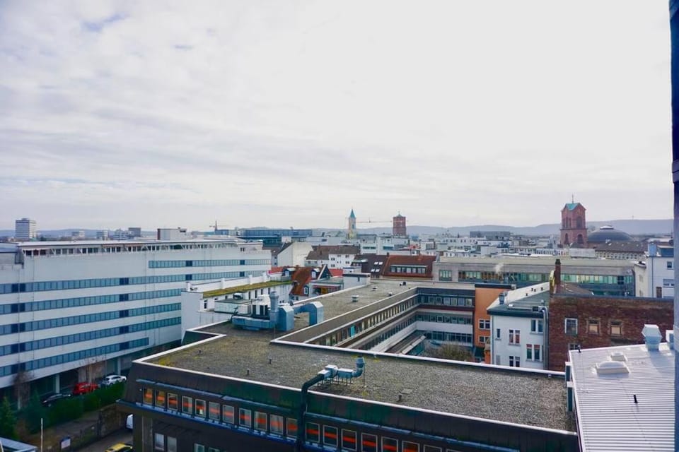City view, Street view, Location
