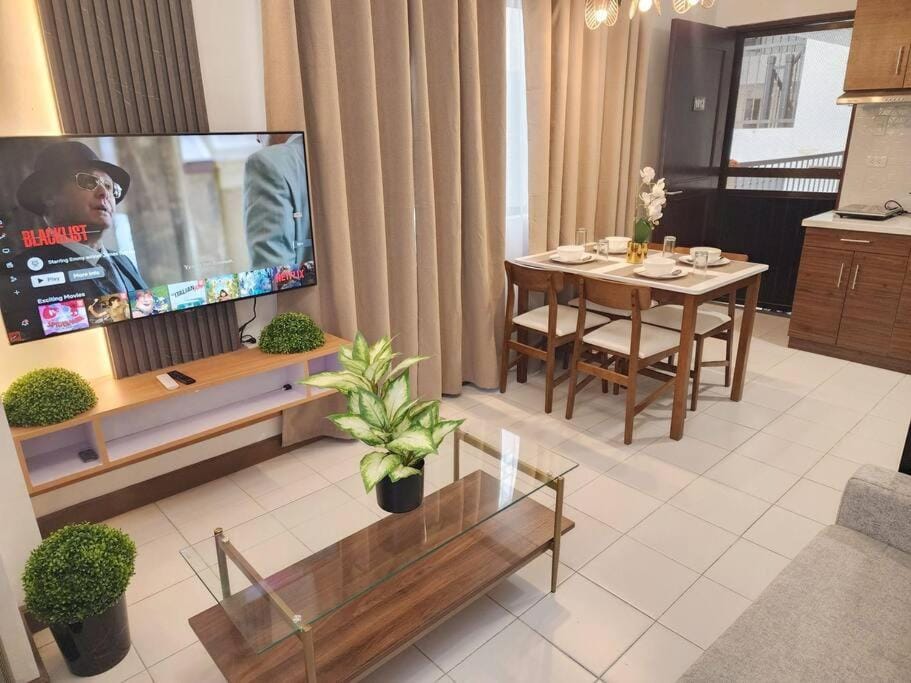 3 Bedroom Corner Panoramic View Apartment in Davao City