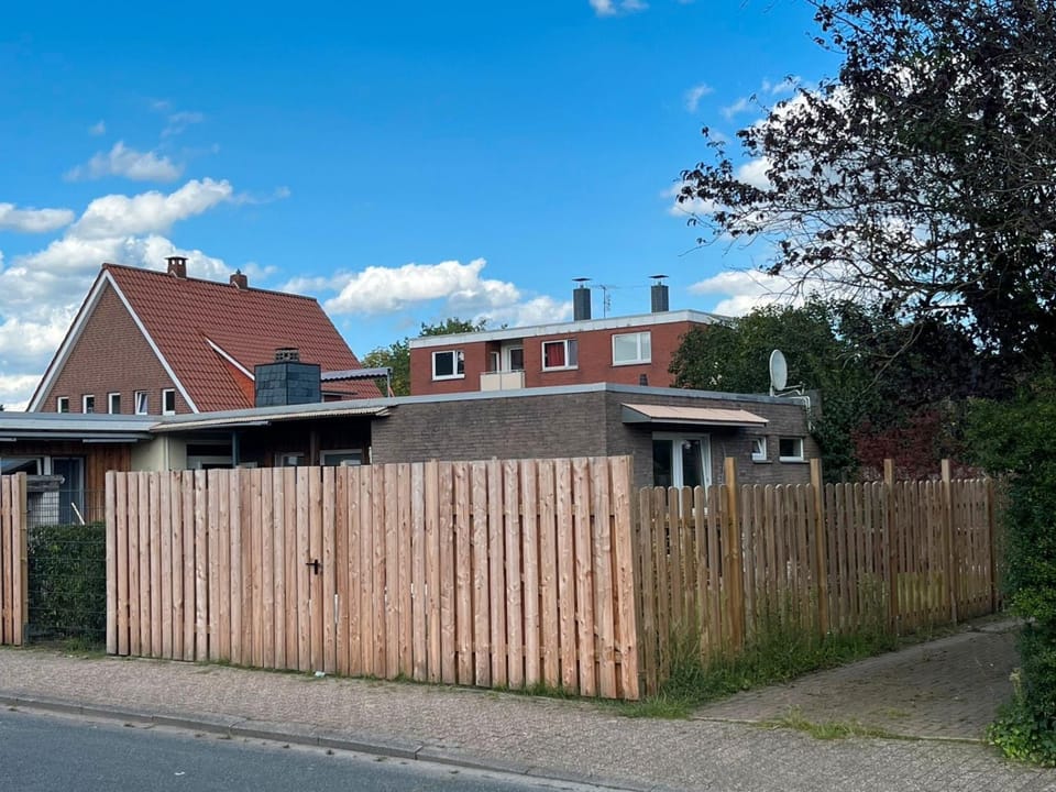 Property building, Neighbourhood, Street view