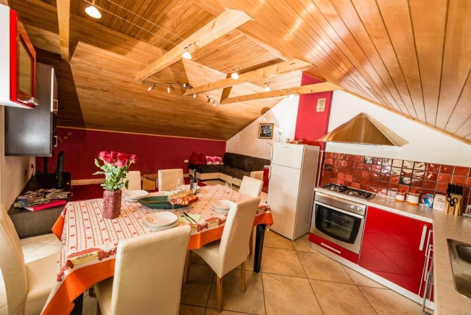 Kitchen or kitchenette, Living room, Dining area