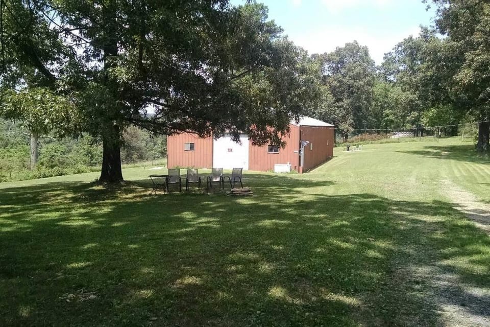 Barn house House in Buffalo River