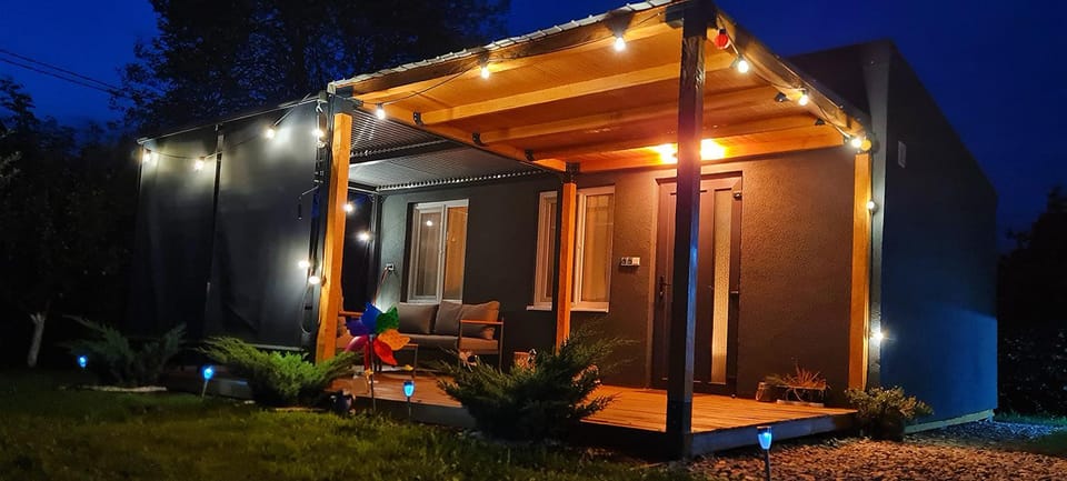Property building, Night