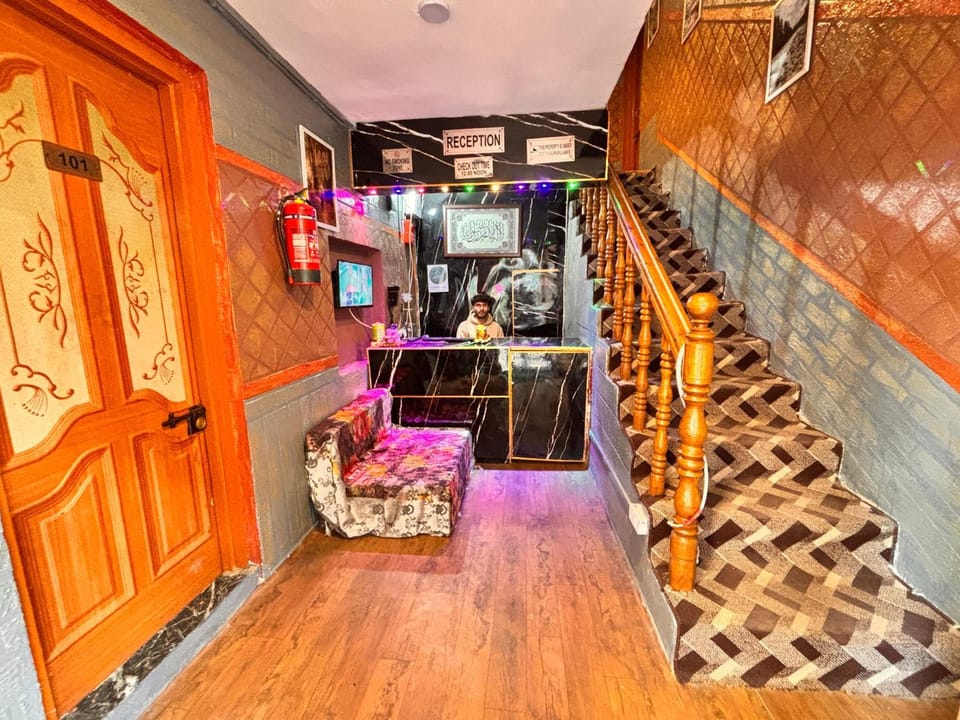 Al Hayat Guest House Bed and Breakfast in Punjab