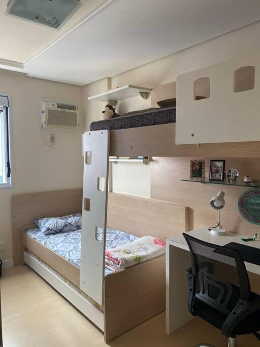 Bed, Photo of the whole room, Bedroom, bunk bed, air conditioner