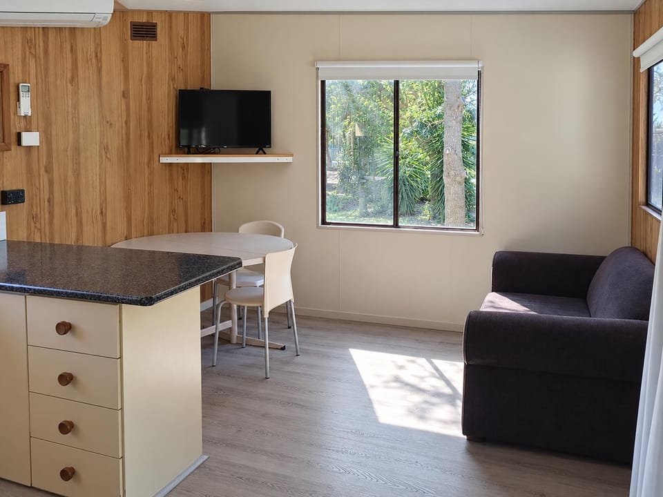 TV and multimedia, Seating area