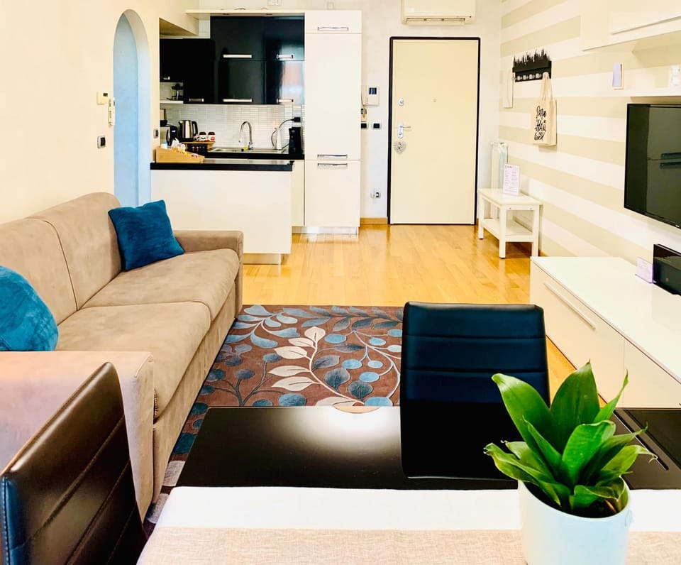 Communal lounge/ TV room, Kitchen or kitchenette, Living room, Seating area