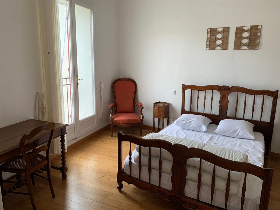 Maison de caractère avec jacuzzi entre mer et montagne à Espira de Conflent House in Occitanie