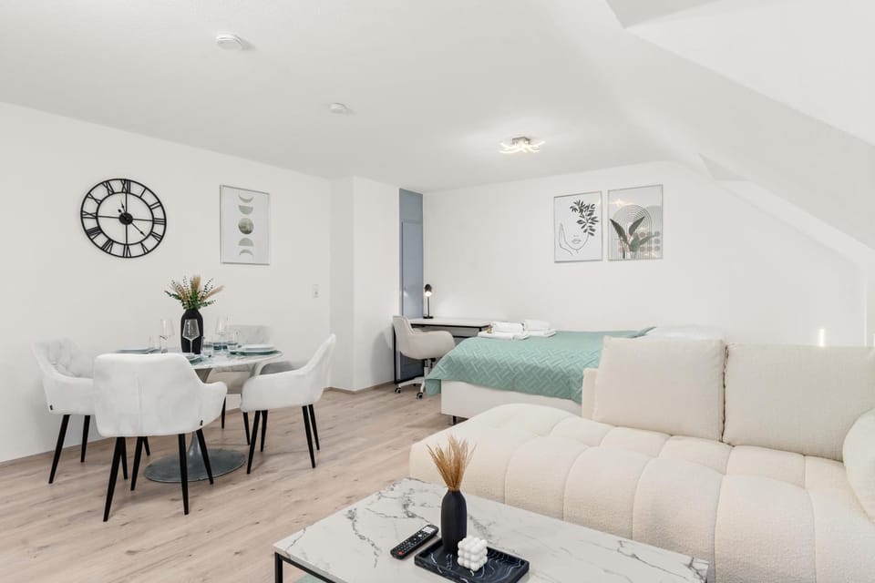Living room, Seating area, Dining area, Bedroom