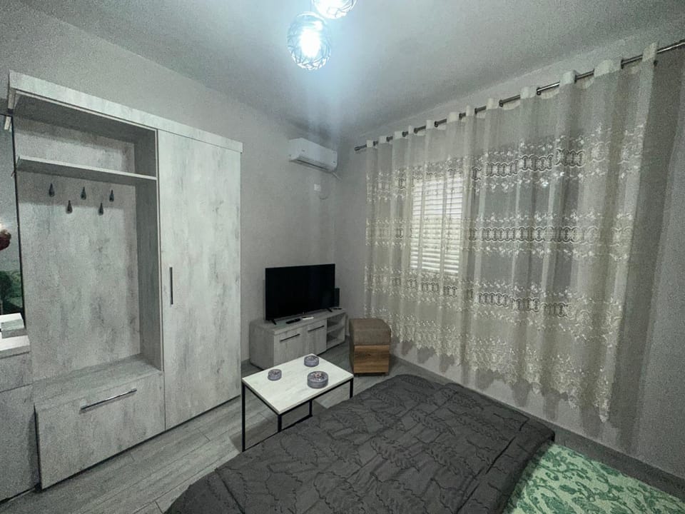 Cozy Room Center Shkoder Apartment in Montenegro