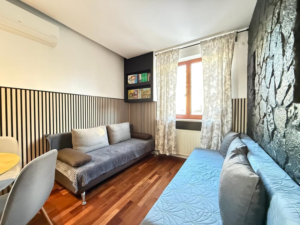 Superior Wlodarzewska, 2 rooms, 1 bedroom, Air Condition! Parking! 24h reception! Apartment in Warsaw