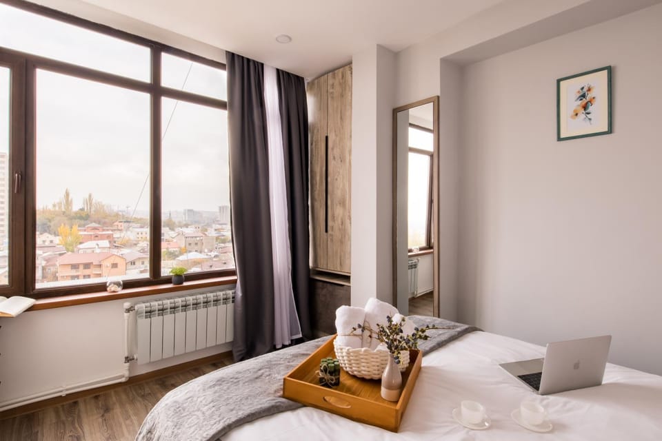 Bed, Bedroom, towels