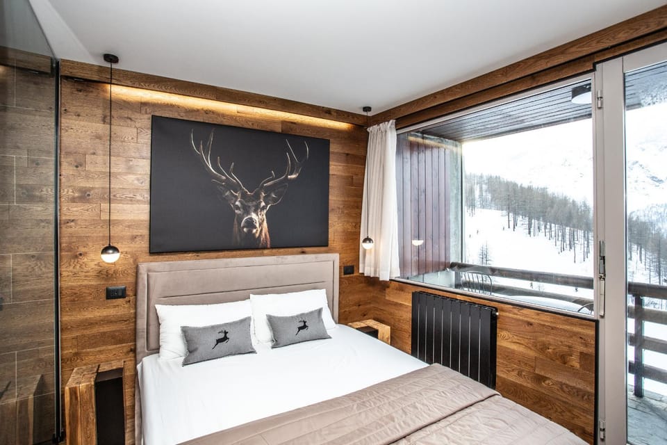 Natural landscape, Photo of the whole room, Bedroom