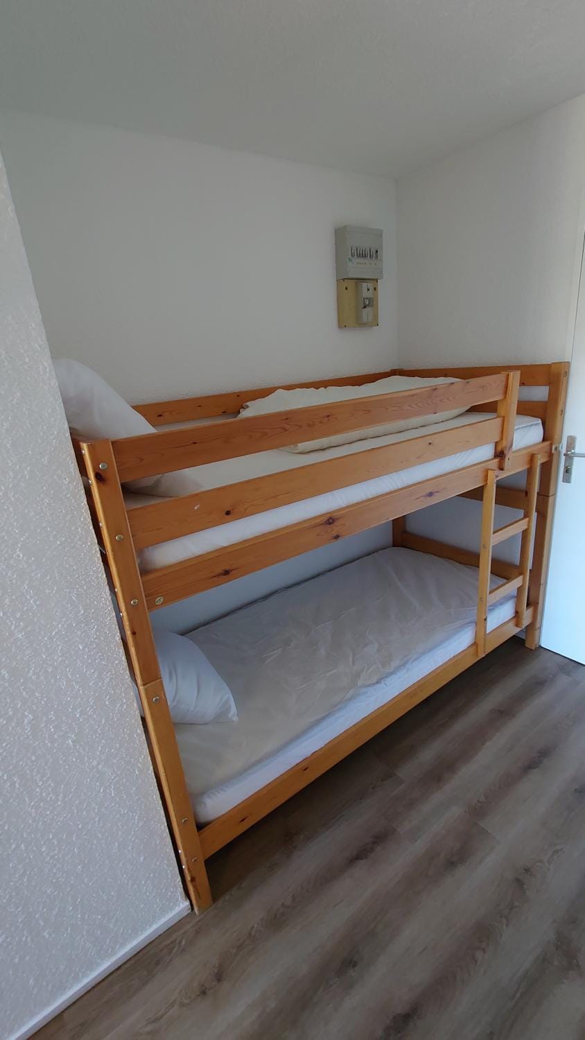 bunk bed
