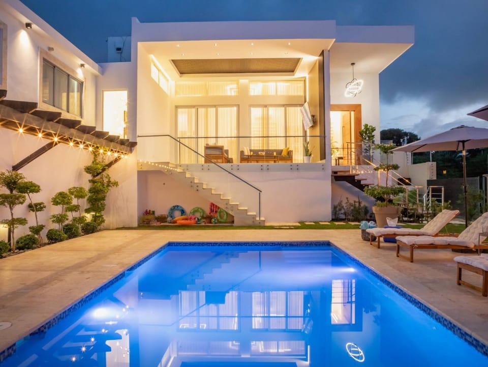 Patio, Garden, Balcony/Terrace, Other, Decorative detail, Swimming pool, furniture, sunbed