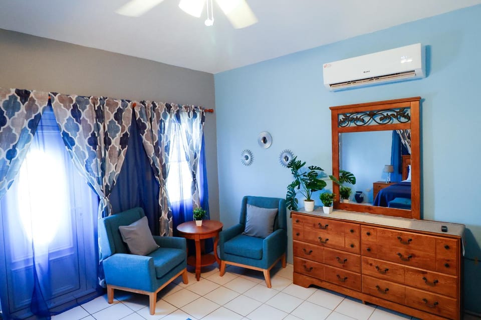 Living room, air conditioner