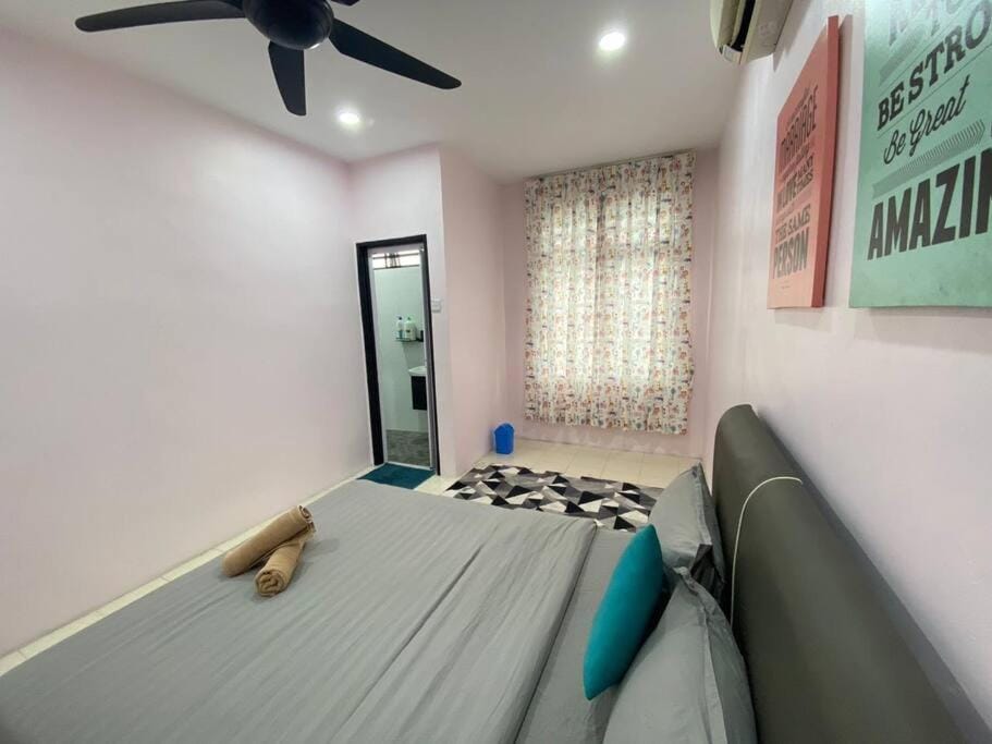 Modern Cozy House 4Room10pax @Near Sunway Carnival House in Penang
