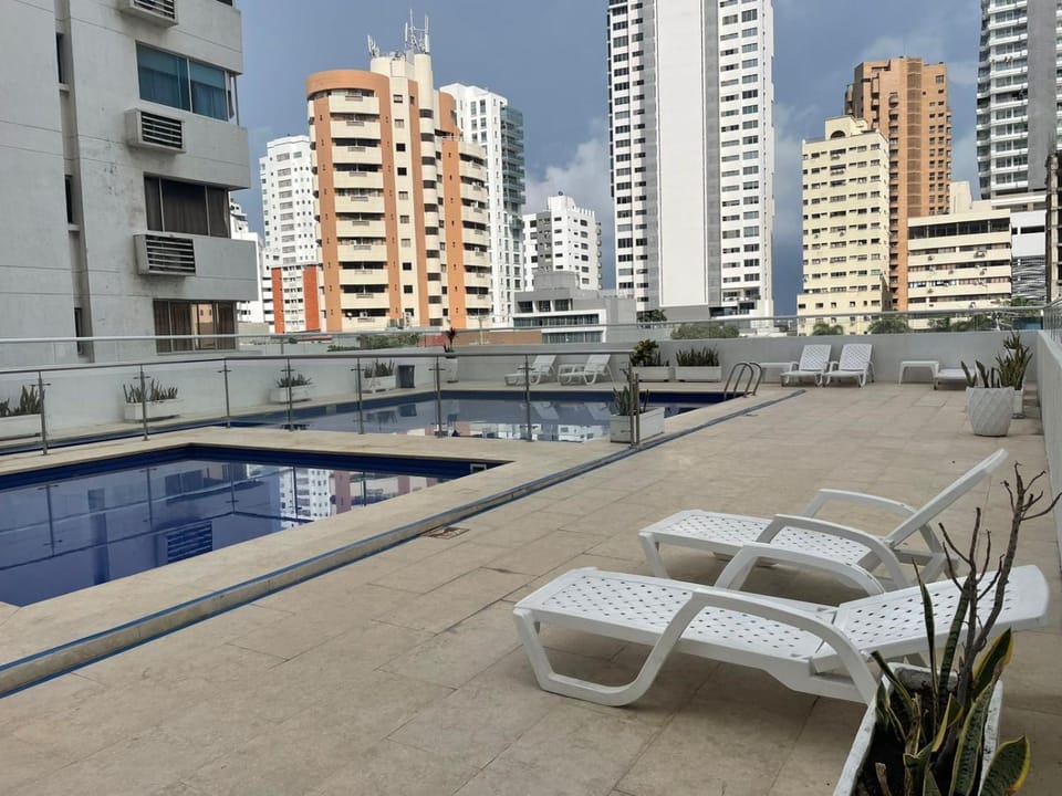 Aprovecha! mar, piscina apartamento moderno familiar y bien ubicado Apartment in Cartagena